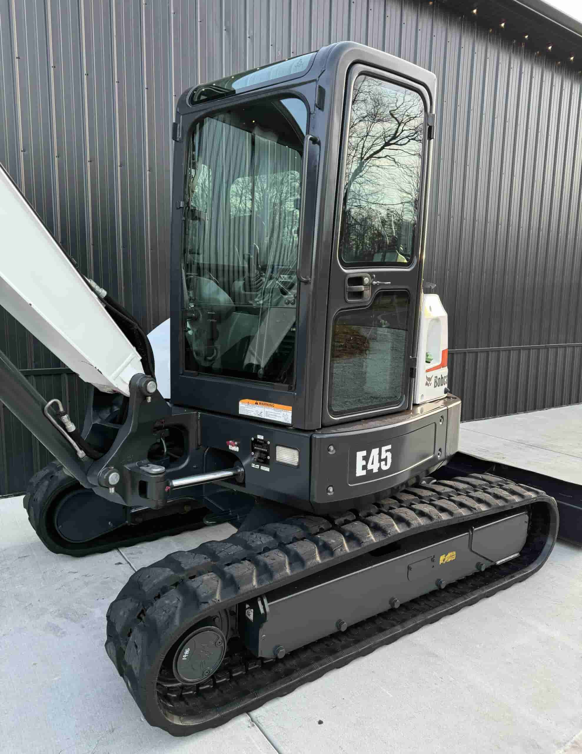 2017 BOBCAT E45 CLEAN
